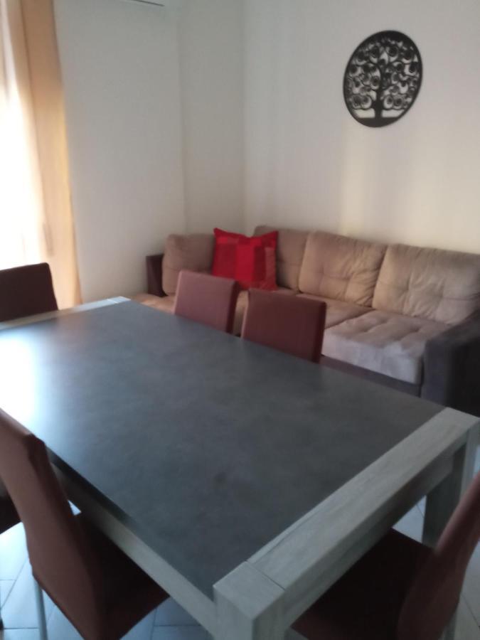 Family Apartment Brindisi Buitenkant foto